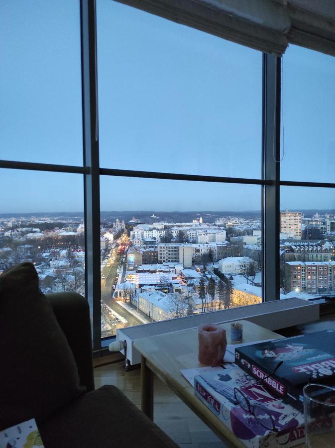 Luxury Apartment In Skyscraper Vilnius Esterno foto